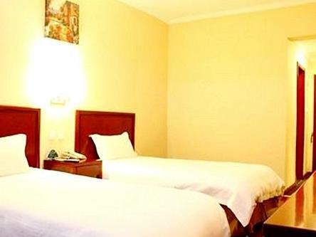 Greentree Inn Shandong Qingdao Railway Station Zhanqiao Yacht Wharf Express Esterno foto