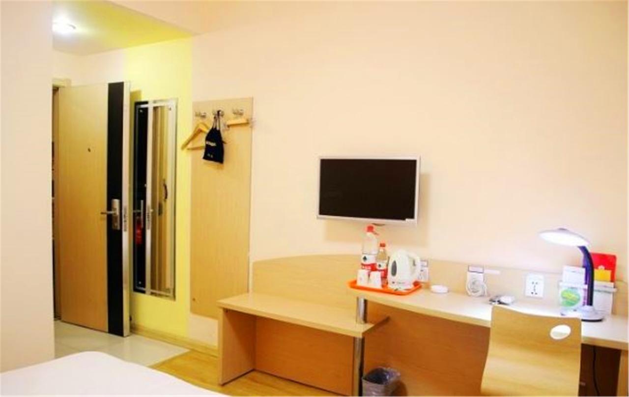 Greentree Inn Shandong Qingdao Railway Station Zhanqiao Yacht Wharf Express Esterno foto